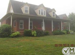 16 Windy Hill Ln, Dellrose, TN 38453