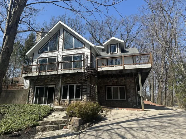 866 Sauganash DRIVE, Fontana, WI 53125