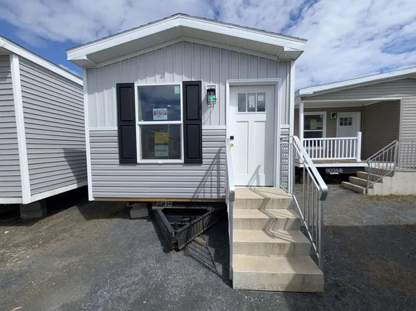 240 Katy Win Rd, Johnson, VT 05656