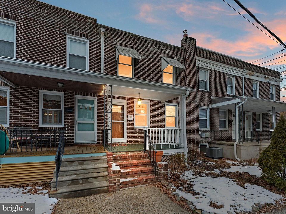 1st image of 105 Wesley Ave