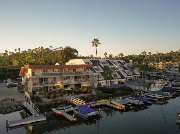 4517 Cove Dr APT 2, Carlsbad, CA 92008
