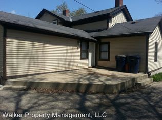 214 S Locust St, Janesville, WI 53548