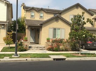 27 Daphne, Irvine, CA 92606