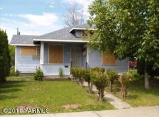 608 S 10th Ave, Yakima, WA 98902
