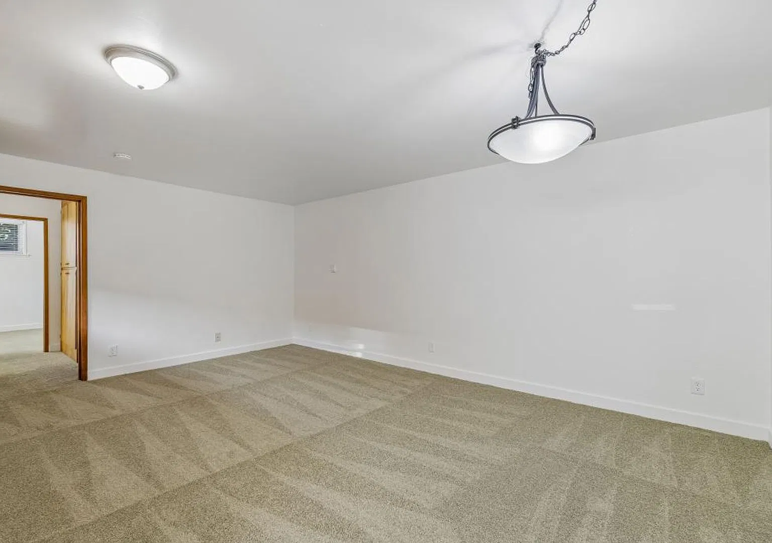 Normandy Road Apts - 117 SW Normandy Rd, Seattle, WA 98166 — Photo 2
