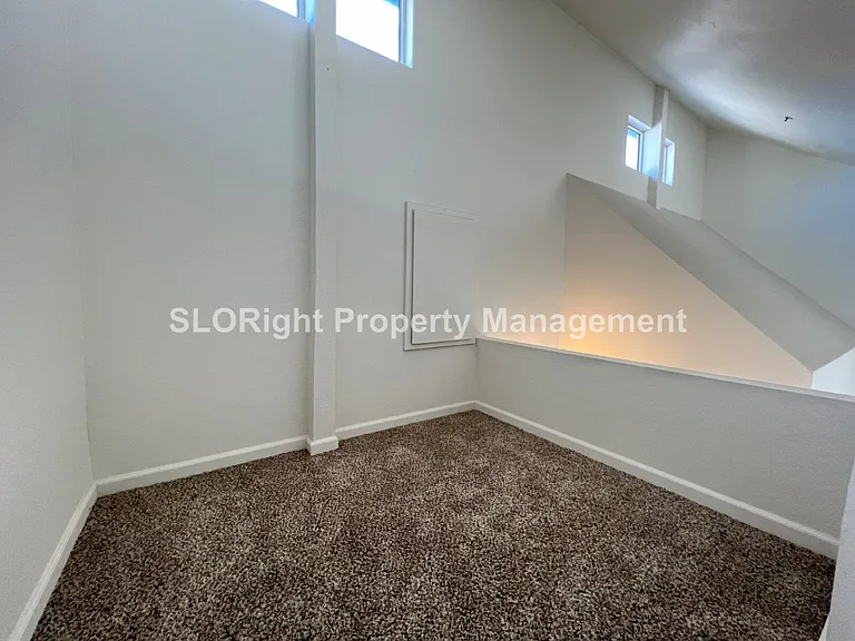 1021 Southwood Dr #D — Photo 16