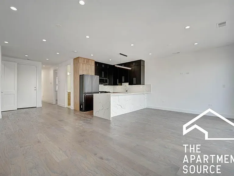3010 W Belmont Ave #4 — Photo 17