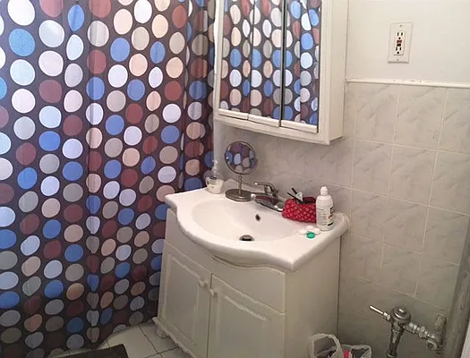 Rented by Living Dream Realty | media 48