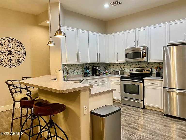 2042 W Periwinkle Way — Photo 14