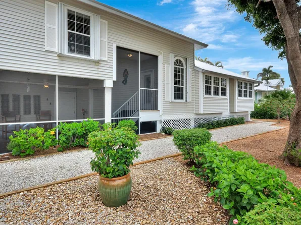 1874 Farm Trl, Sanibel, FL 33957