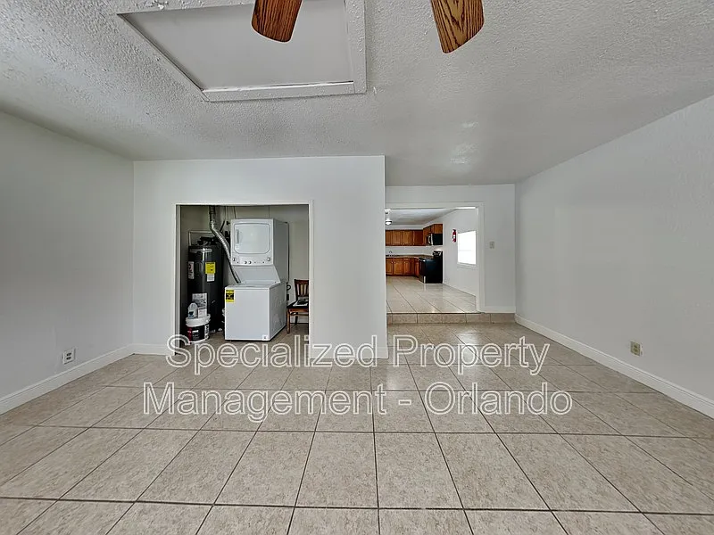 3 bed, 2.0 bath, 1580 sqft, $1,975 — Photo 3