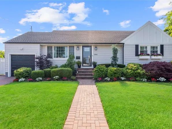 2466 Margaret Street, Bellmore, NY 11710