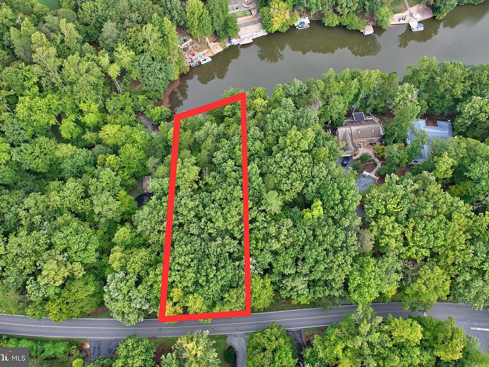 1st image of Jefferson Dr