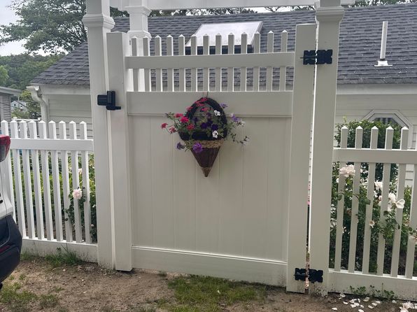 21 Hillside Rd
