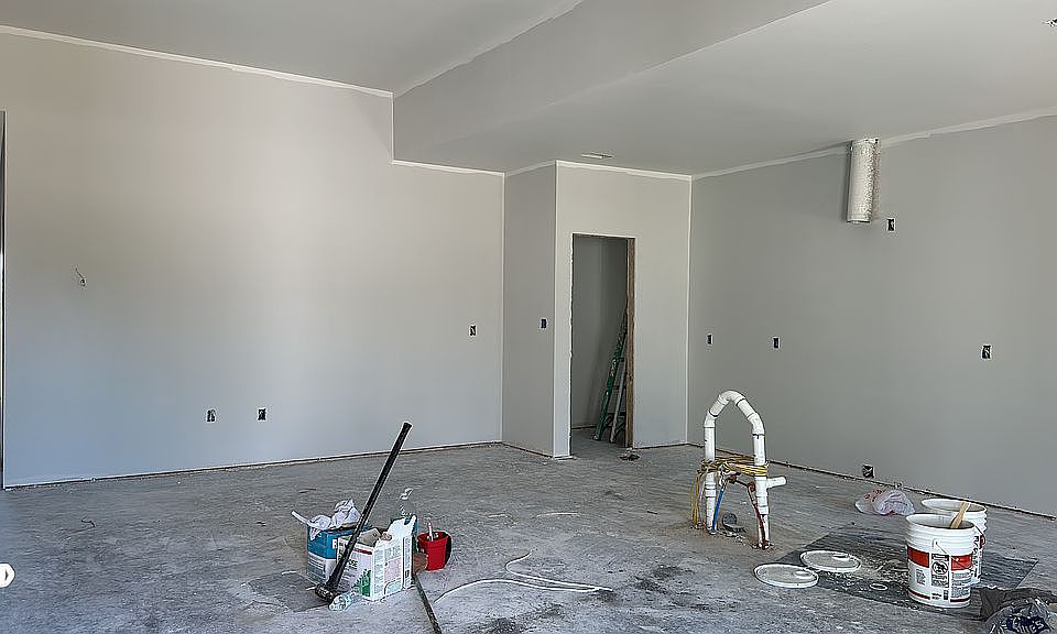 2nd image of 842 Utica St