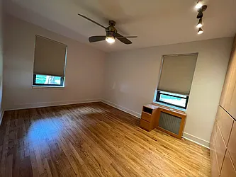 Rented by Sterea Agency