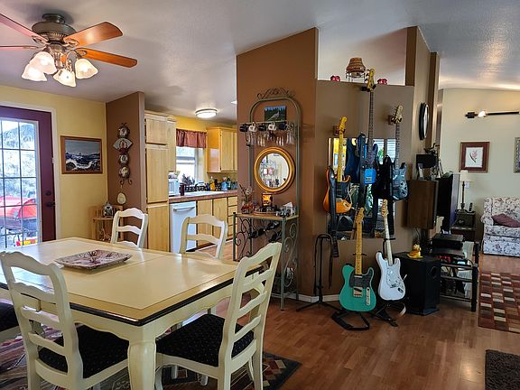 3rd image of 6602 SE Manning Ln