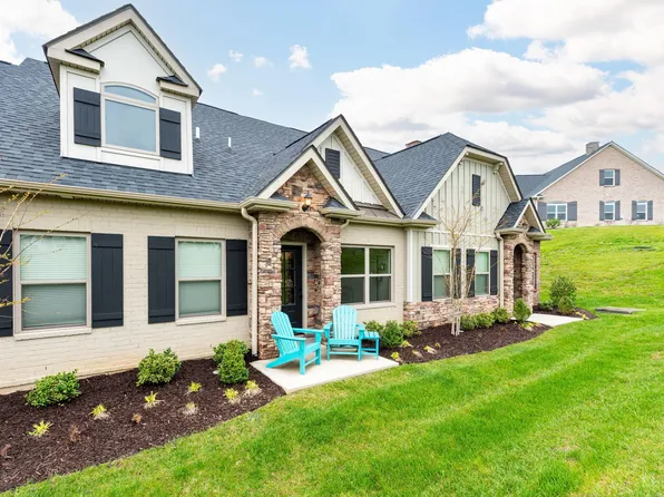 90 Founding Way #10, Lookout Mountain, GA 30750