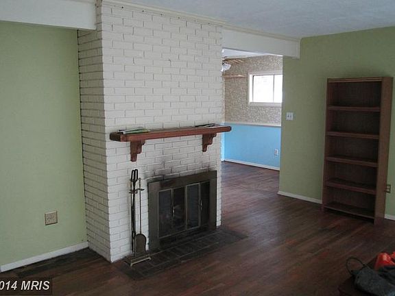 2nd image of 5713 Wainwright Ave