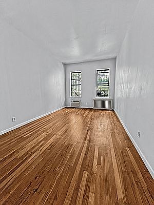 1st image of 207 E 15th St #4J