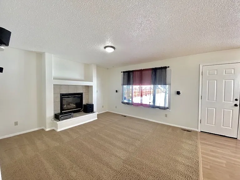 8065 Vectra Dr — Photo 7