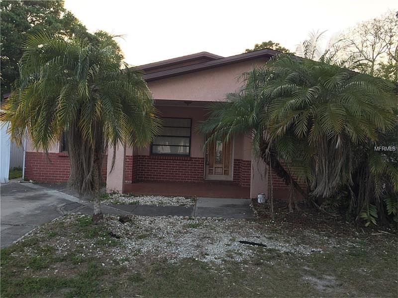1st image of 7222 N Hubert Ave