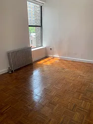 Rented by M.Grossman R.E. Management