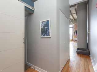 1601 W School St, Chicago, IL 60657