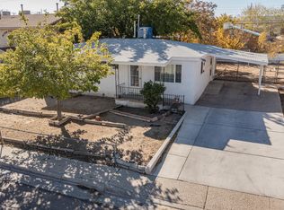 123 64th St NW, Albuquerque, NM 87105