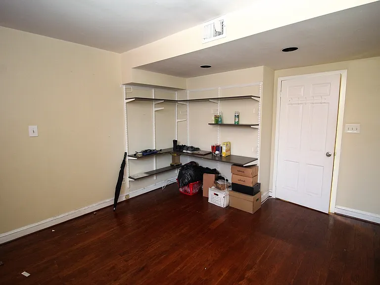 1619 Park Ave — Photo 17