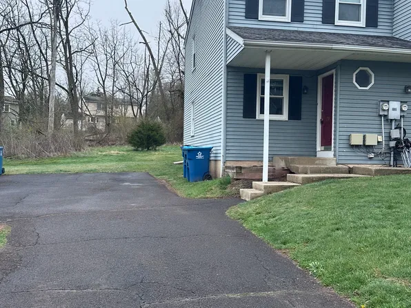 28 Winard Cir #1, Sellersville, PA 18960