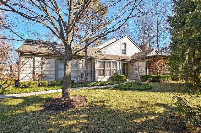 1st image of 17 Warrington Dr