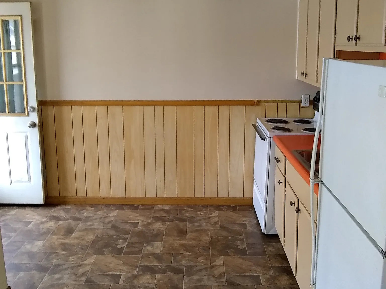 2 bed, $700 — Photo 4