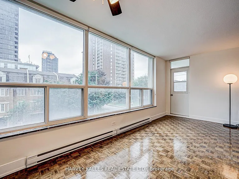 133 Erskine Ave #301 — Photo 6