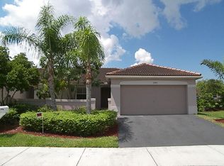 1943 Cygnus Ct, Fort Lauderdale, FL 33327