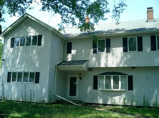 22 Apple Ave, Middletown, NJ 07748