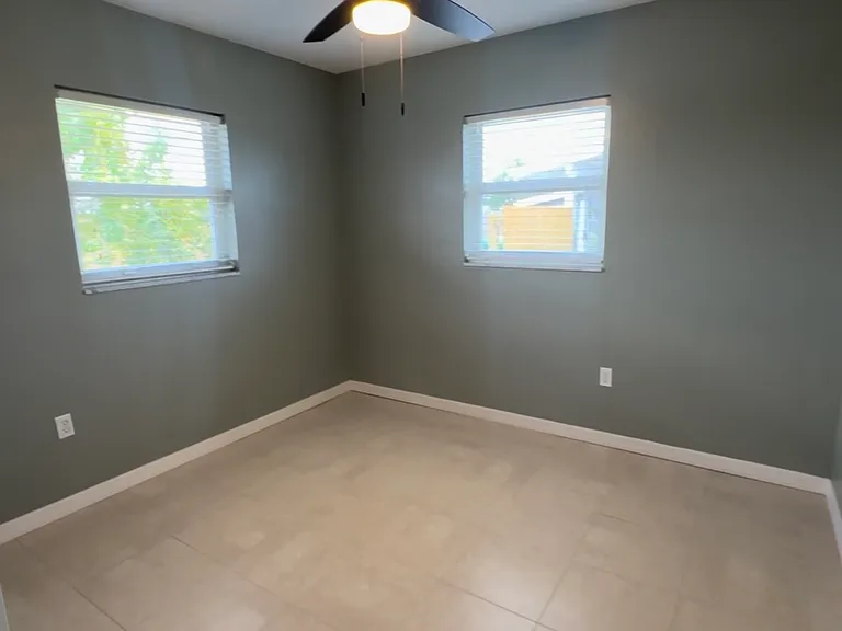 22320 Lasalle Rd — Photo 7