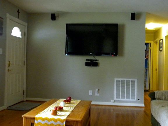 3rd image of 285 Chatmoss Ct