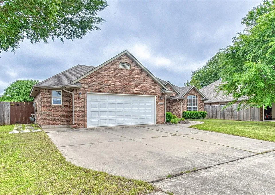 2340 Chadwick Dr