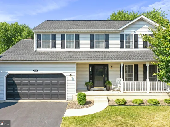 18607 Warm Spring Ct, Hagerstown, MD 21740