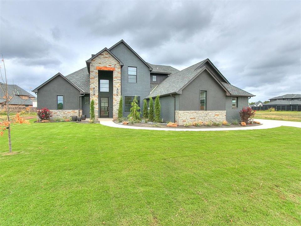 1st image of 13009 S Leslie Way