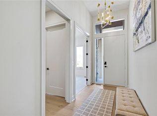 22097 W 93rd Ter, Lenexa, KS 66220