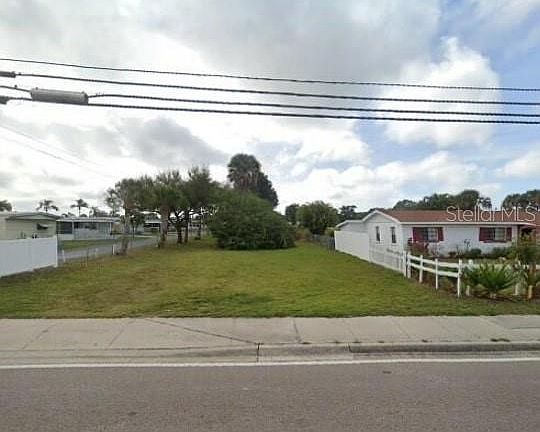 2nd image of 700 53rd Ave W