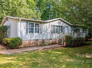 126 Chestnut Oak Forest Dr, Nebo, NC 28761