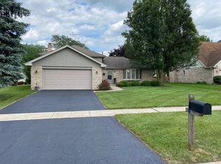 45 Joyce Ct, Crete, IL 60417