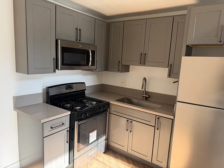 310 1/4 S Kenmore Ave #K201 — Photo 10