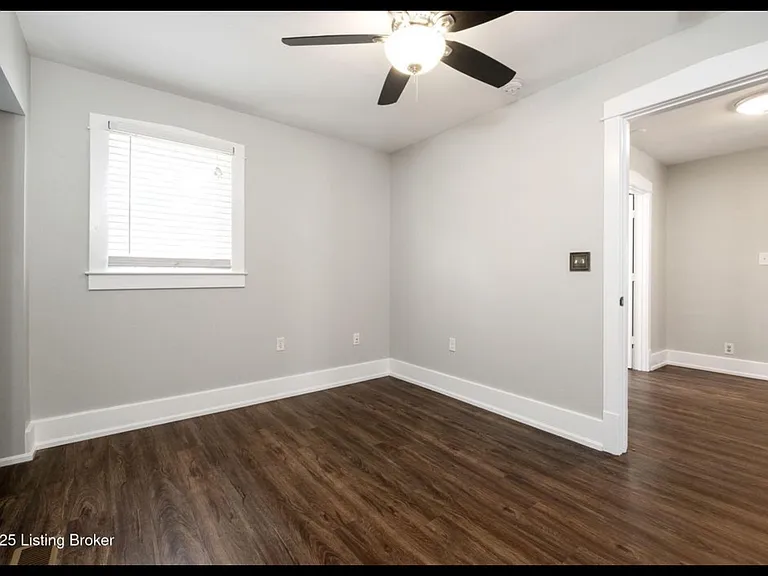 639 Harrison Ave — Photo 12