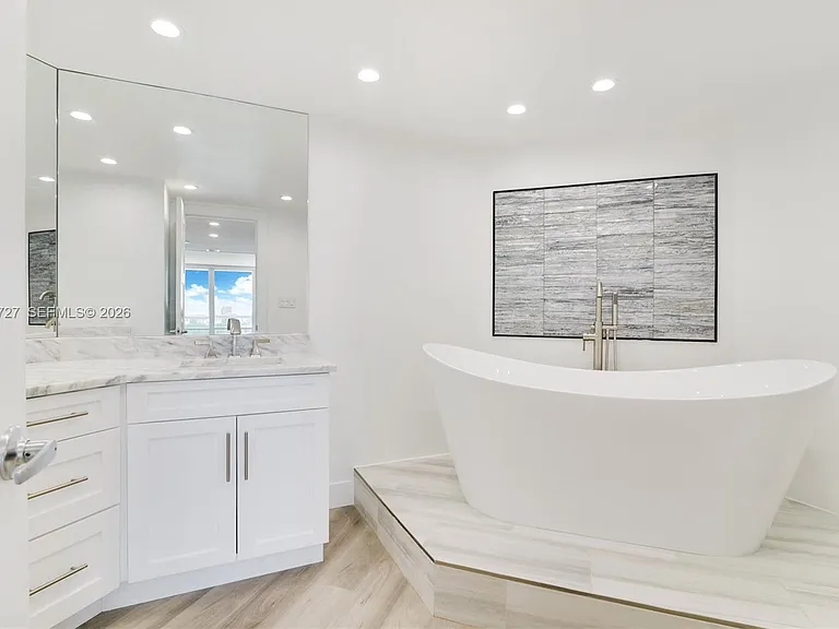 2100 S Ocean Ln #1912 — Photo 17