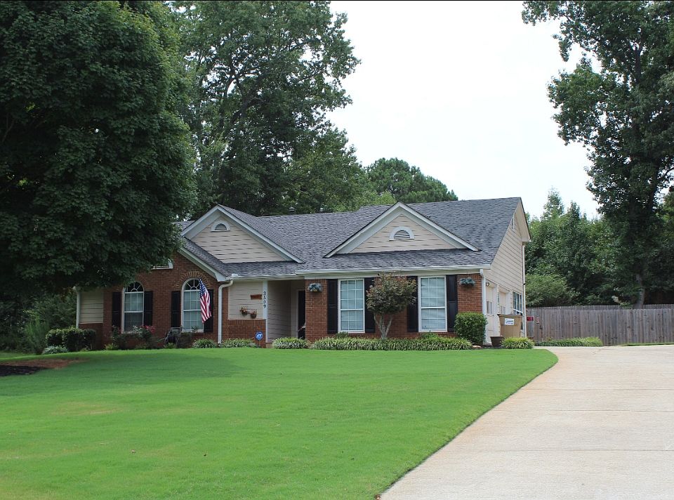 1st image of 3509 Tiffany Dr SE