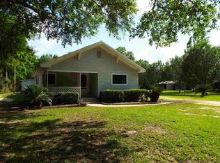 135 County Road 837, Buna, TX 77612